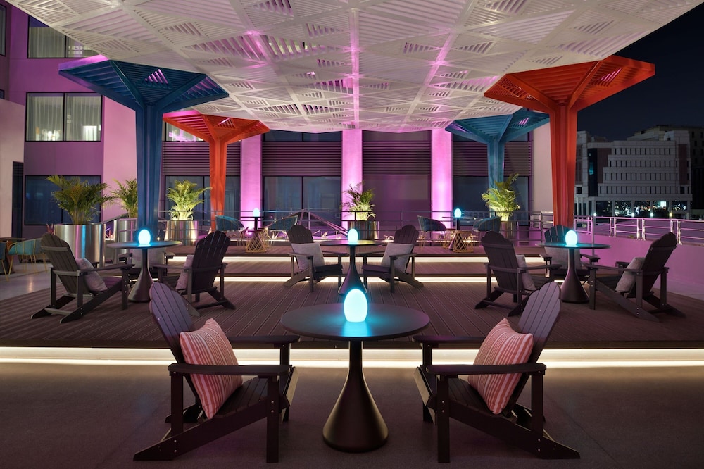 Aloft Muscat 40/47