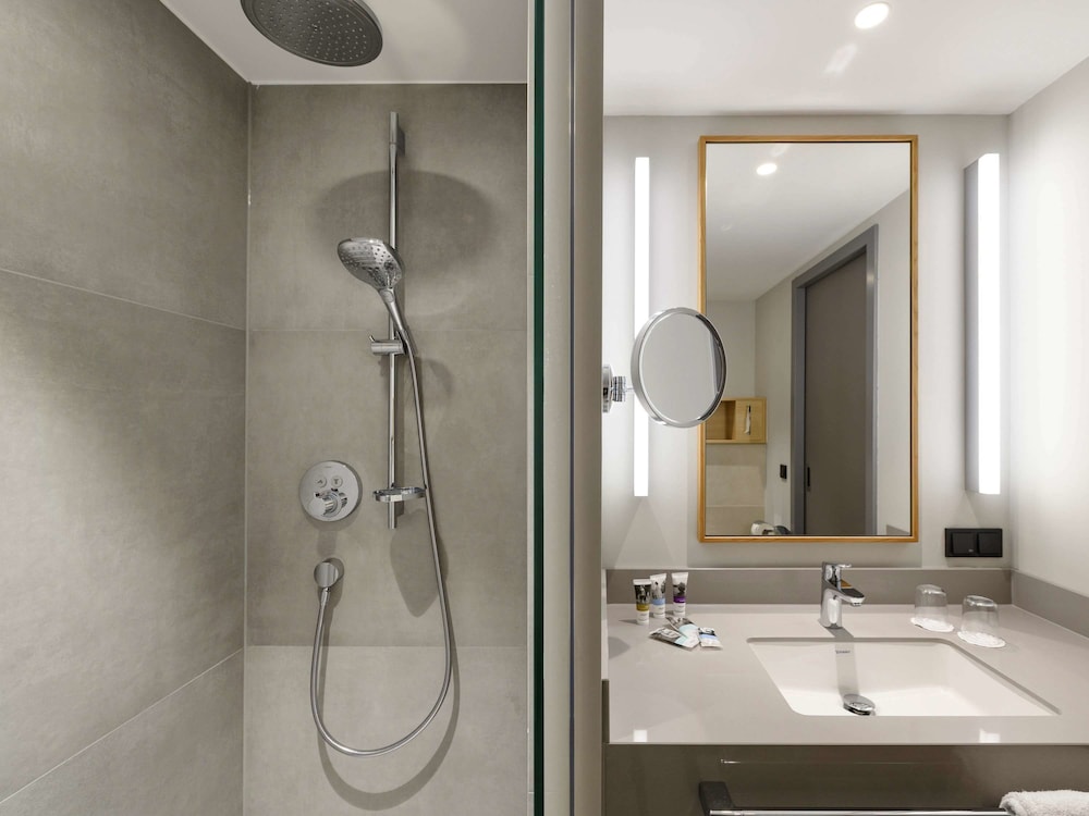 Mercure Muenchen Schwabing 76/76