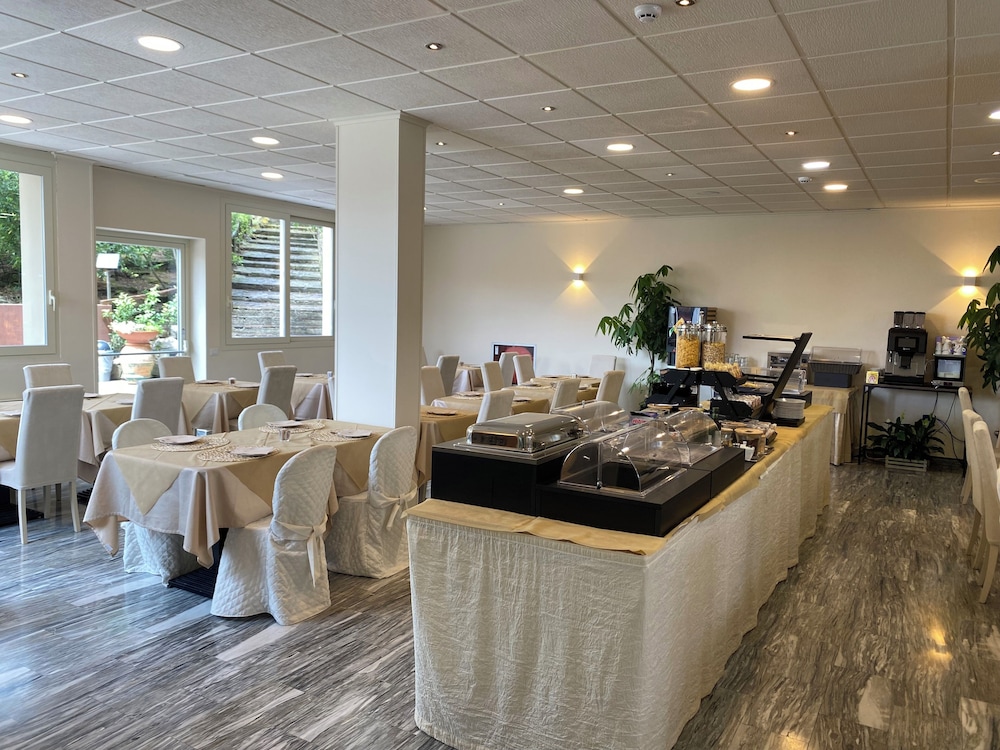 Hotel Monti 34/50