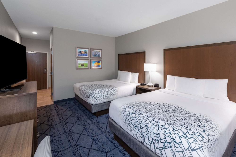 La Quinta Inn and Suites by Wyndham Round Rock East 14/43