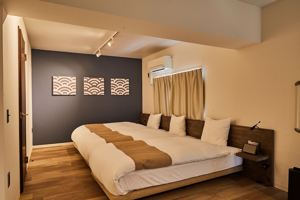 STANDARD, TRIPLE, 3 BEDS