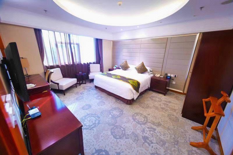 Yangling International Conference & Exhibition Center Hotel 10/27