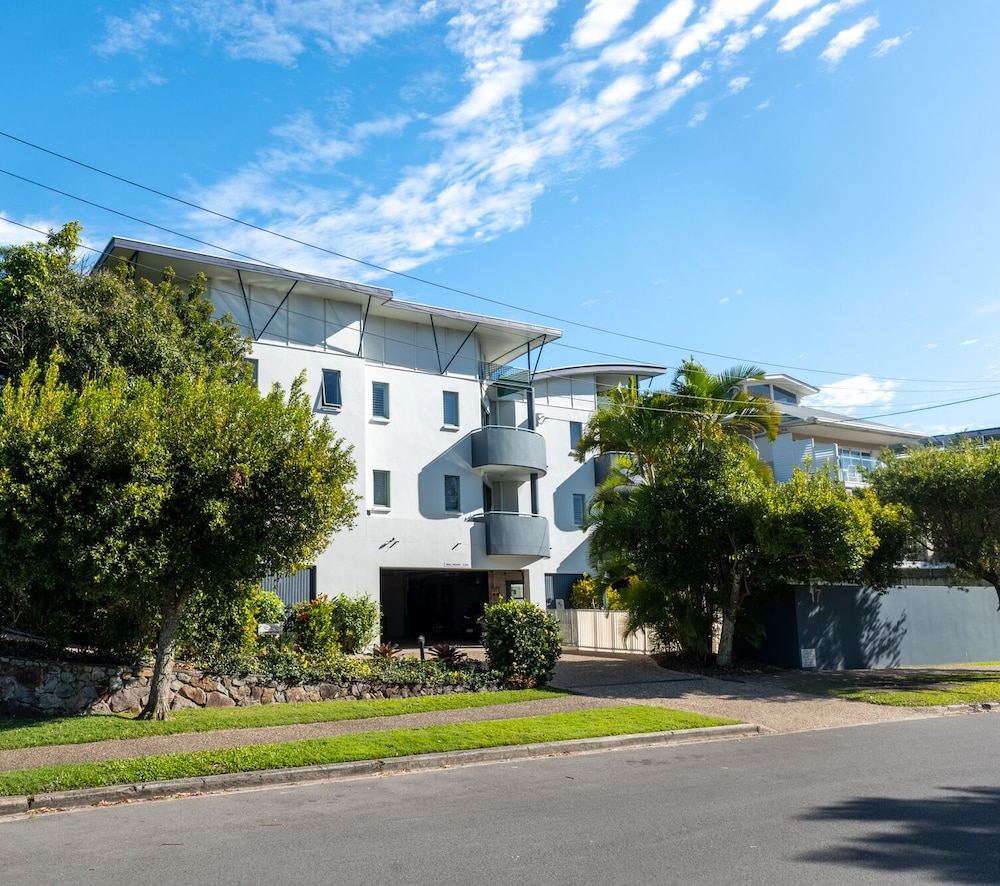 NOOSA RIVER SANDY SHORES 56/65