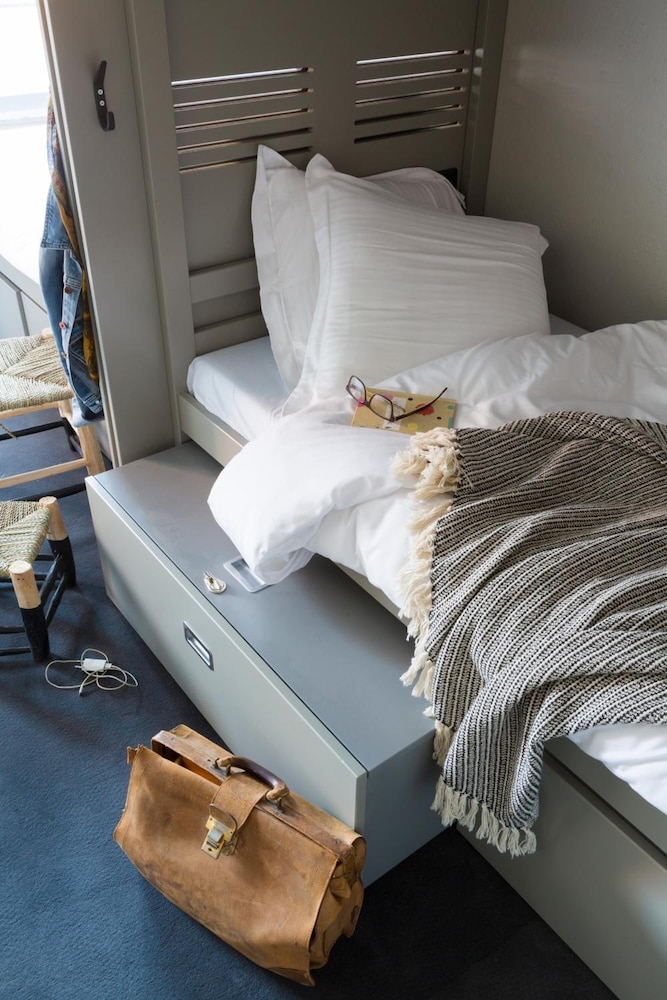 Ho36 Hostels 23/42
