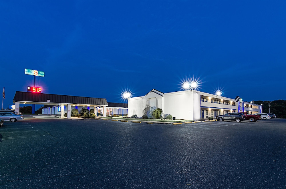 Motel6 Staunton, VA in STAUNTON - VA