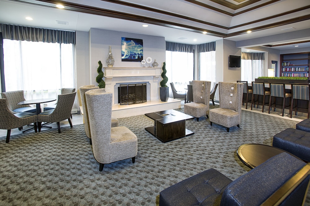 Doubletree By Hilton Detroit Novi 34/74