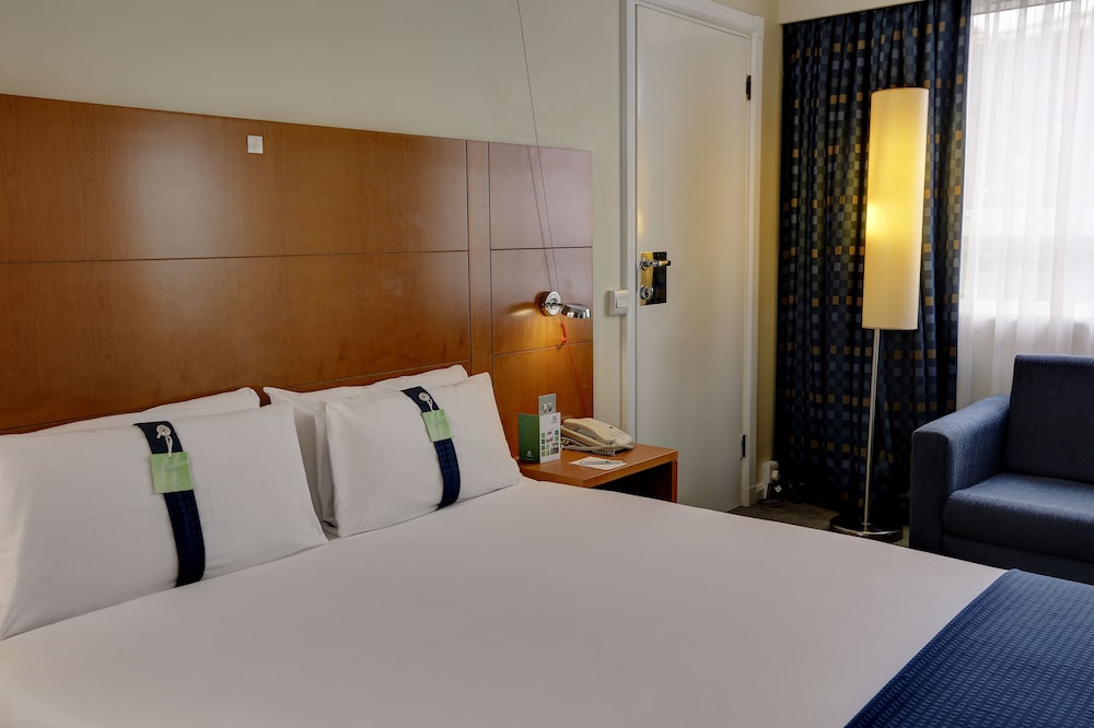 Holiday Inn Southampton-Eastleigh M3, jct13 22/72