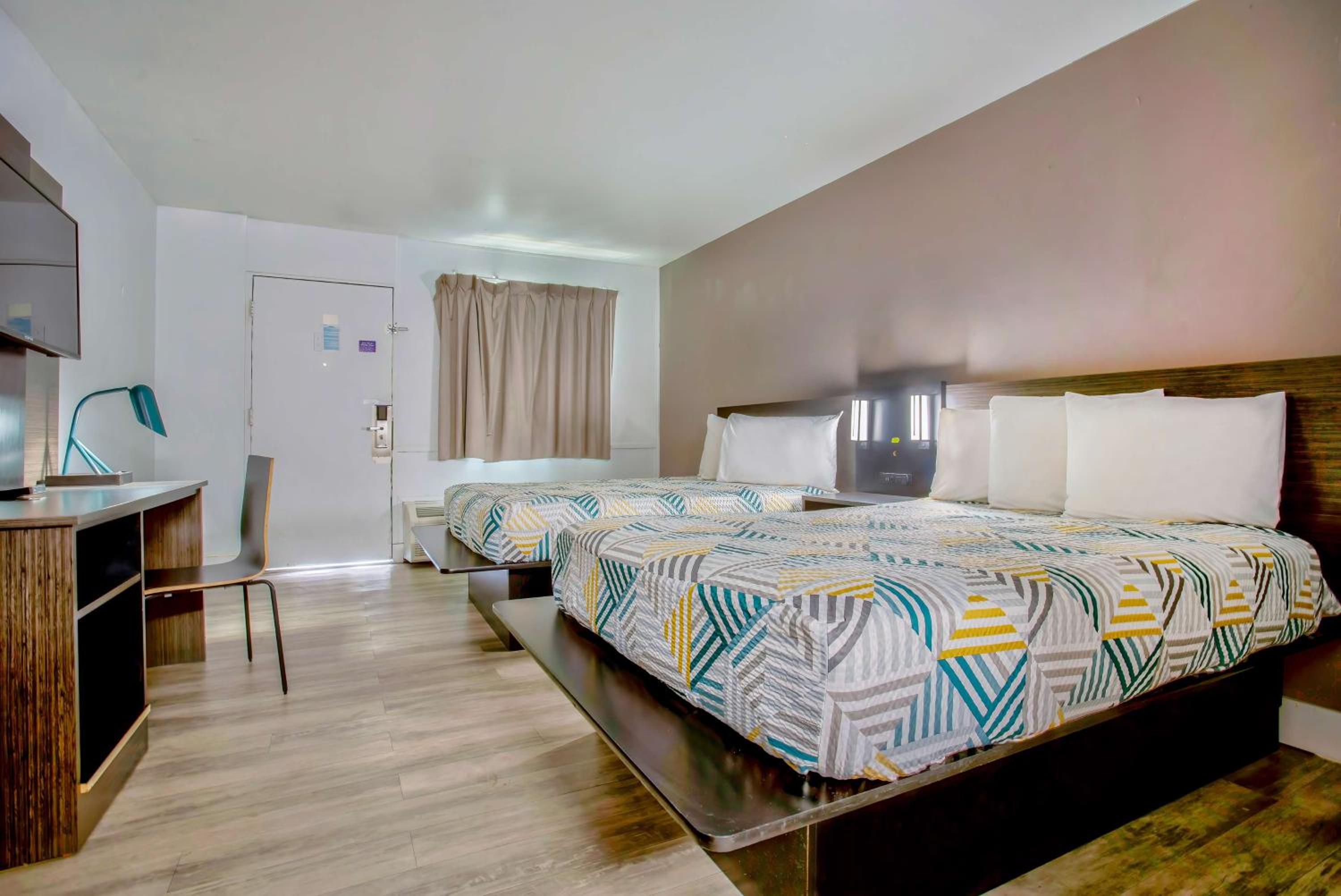 غرفة رباعية، Motel6 Tucson, AZ - East Williams Center 4/10