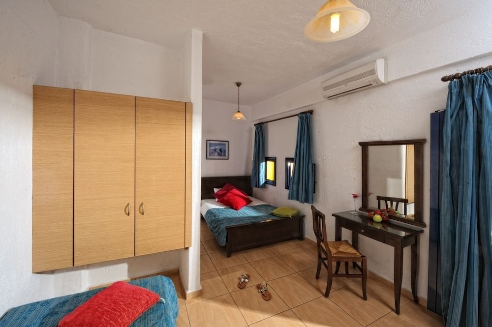 Aegean Sky Hotel and Suites 25/55