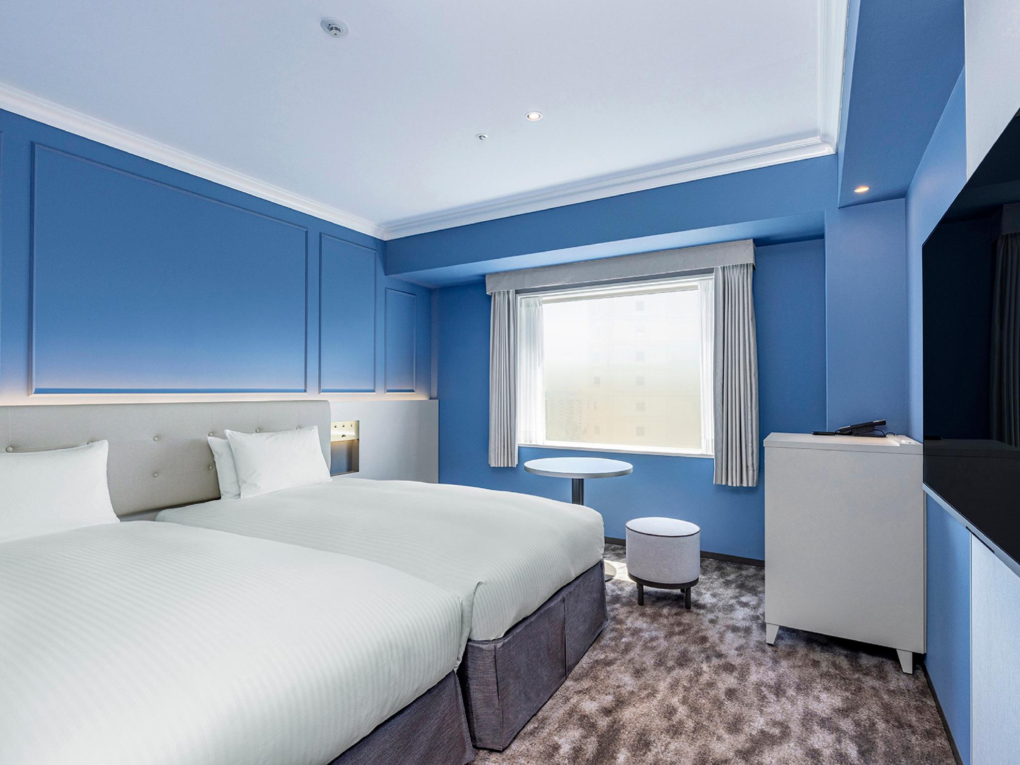 Comfort, Twin Beds, Marin Floor
