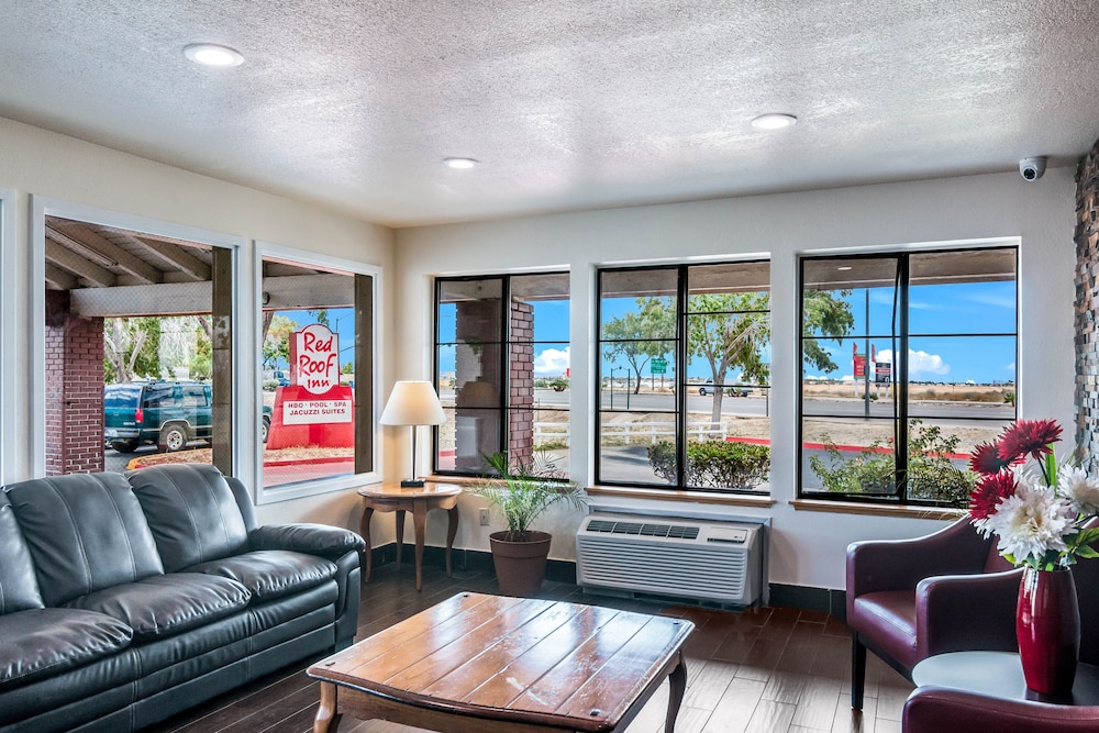 Red Roof Inn Palmdale 27/30