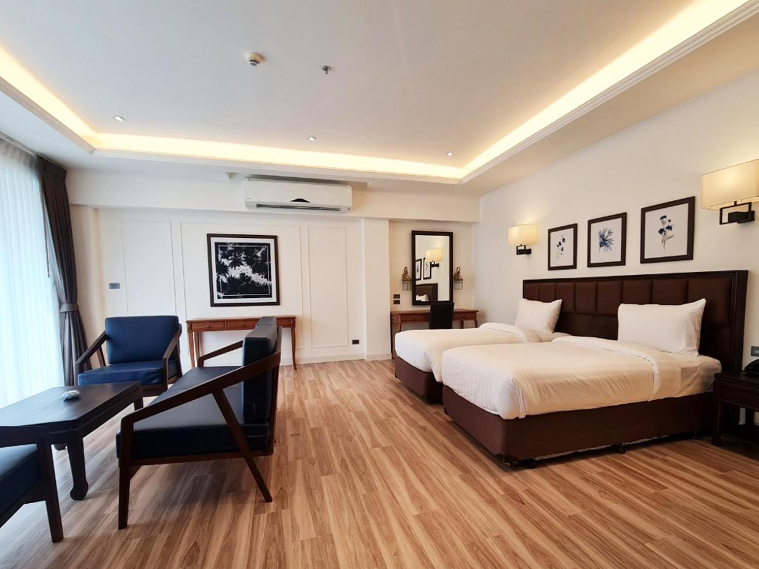 Nai Mueng, Suite