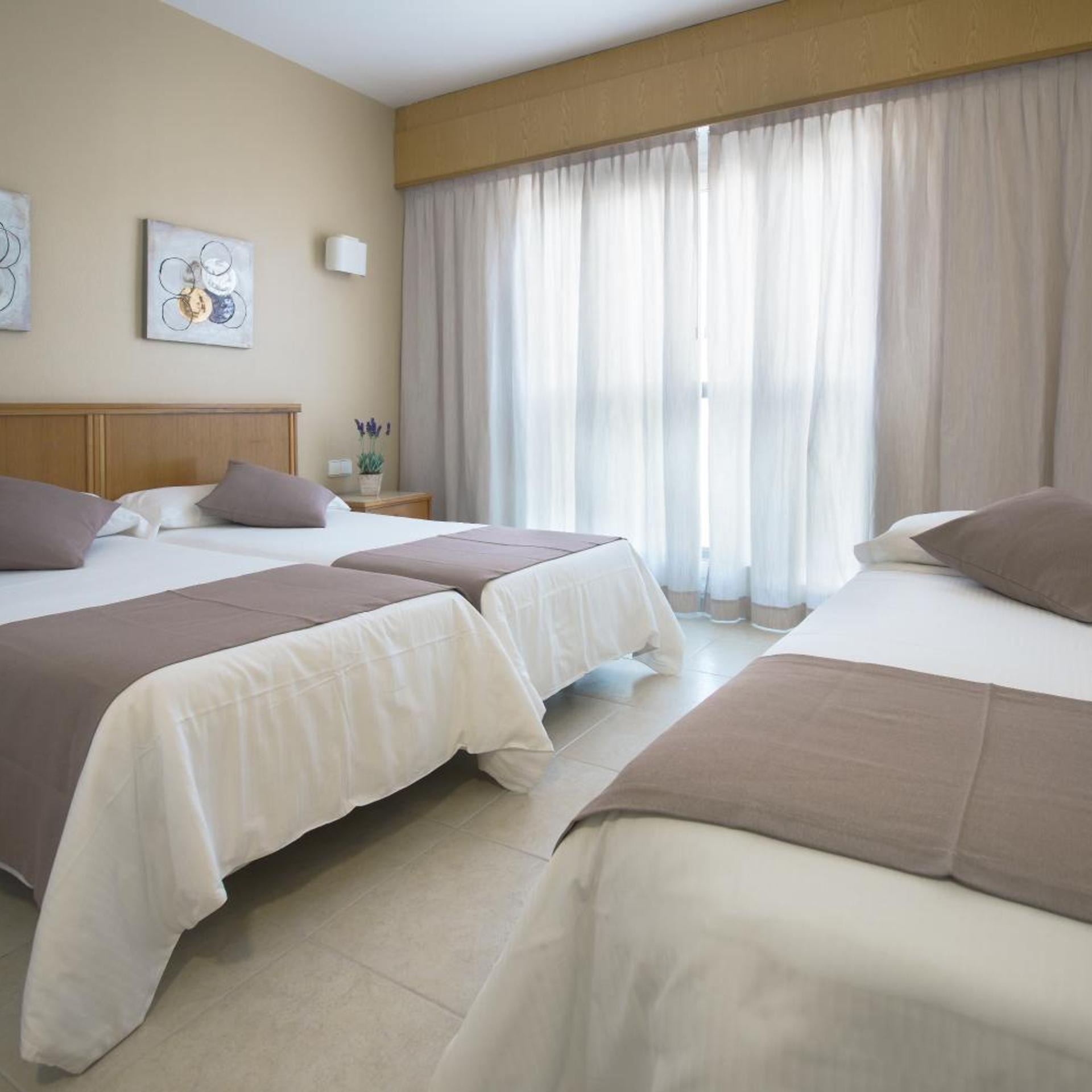 Hotel Albatros 12/40