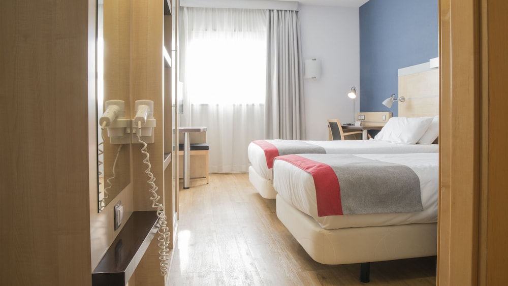 Holiday Inn Express Sant Cugat 24/60