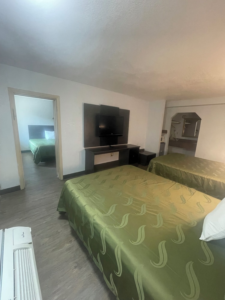Fairbridge Inn Suites Mcdonoughga 32/52