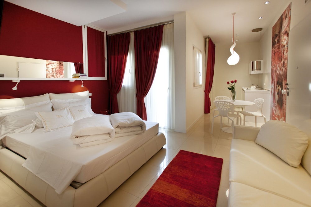 Opera Relais De Charme 40/72