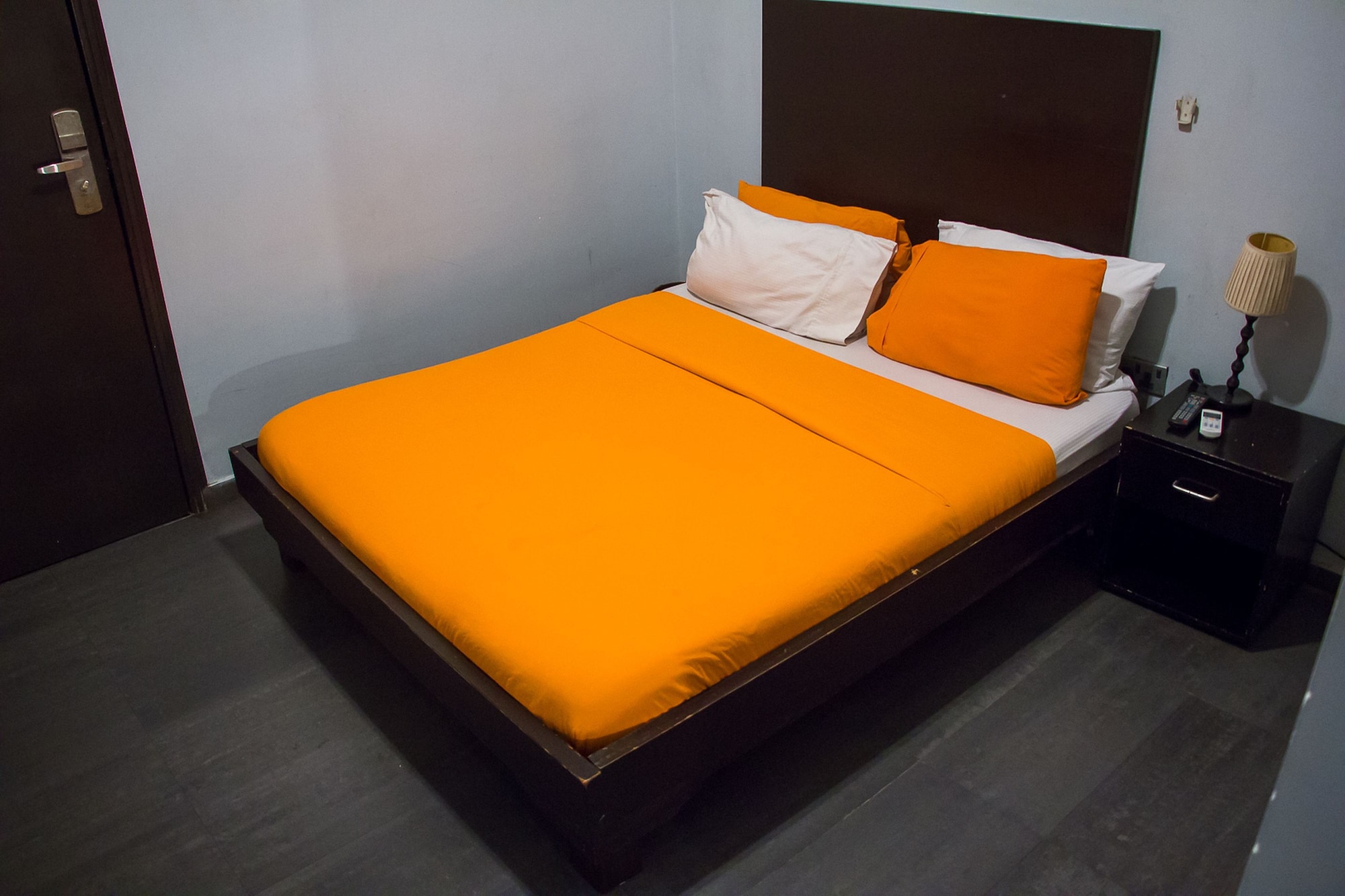 STANDARD, DOUBLE BED