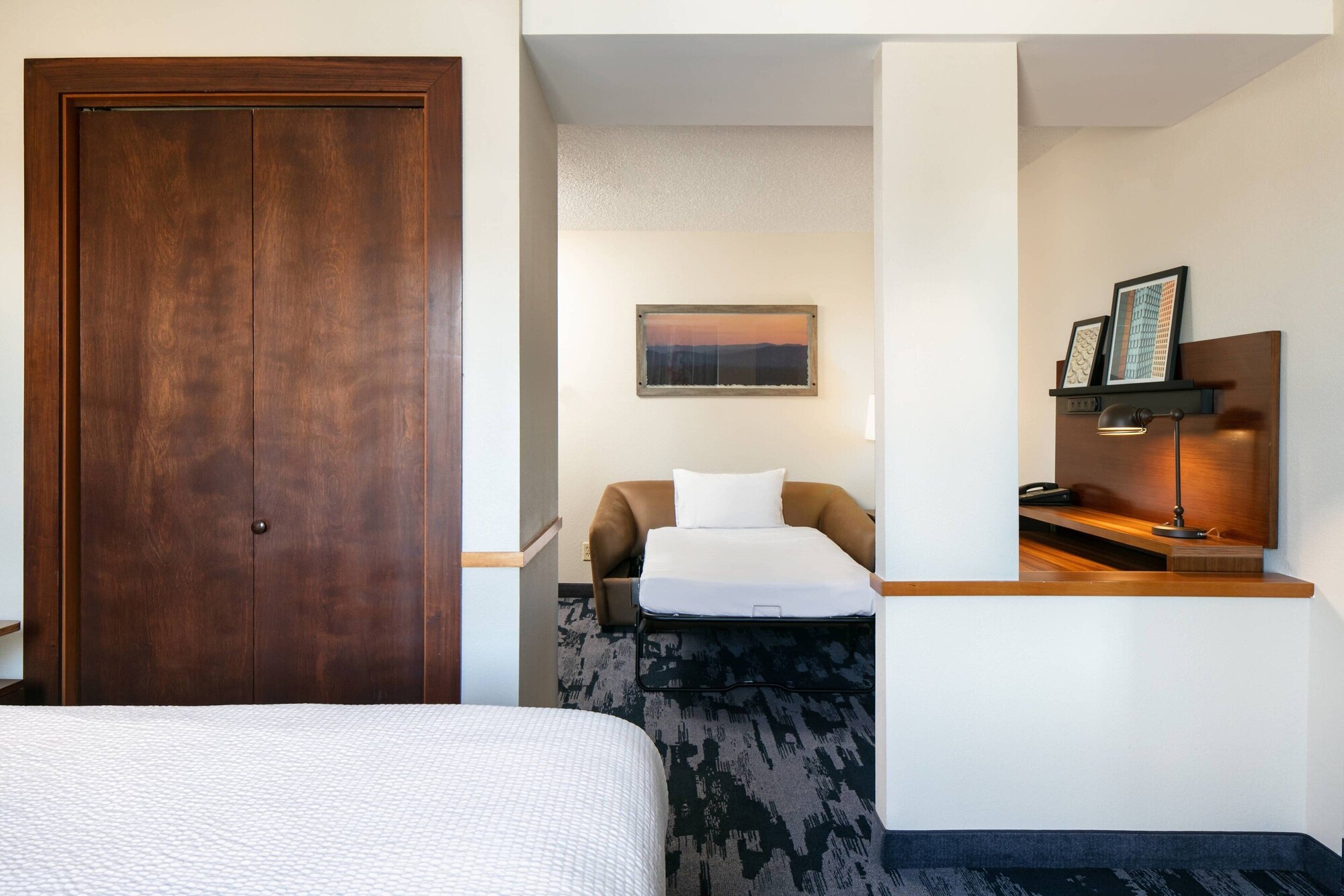 Suite, King Bed