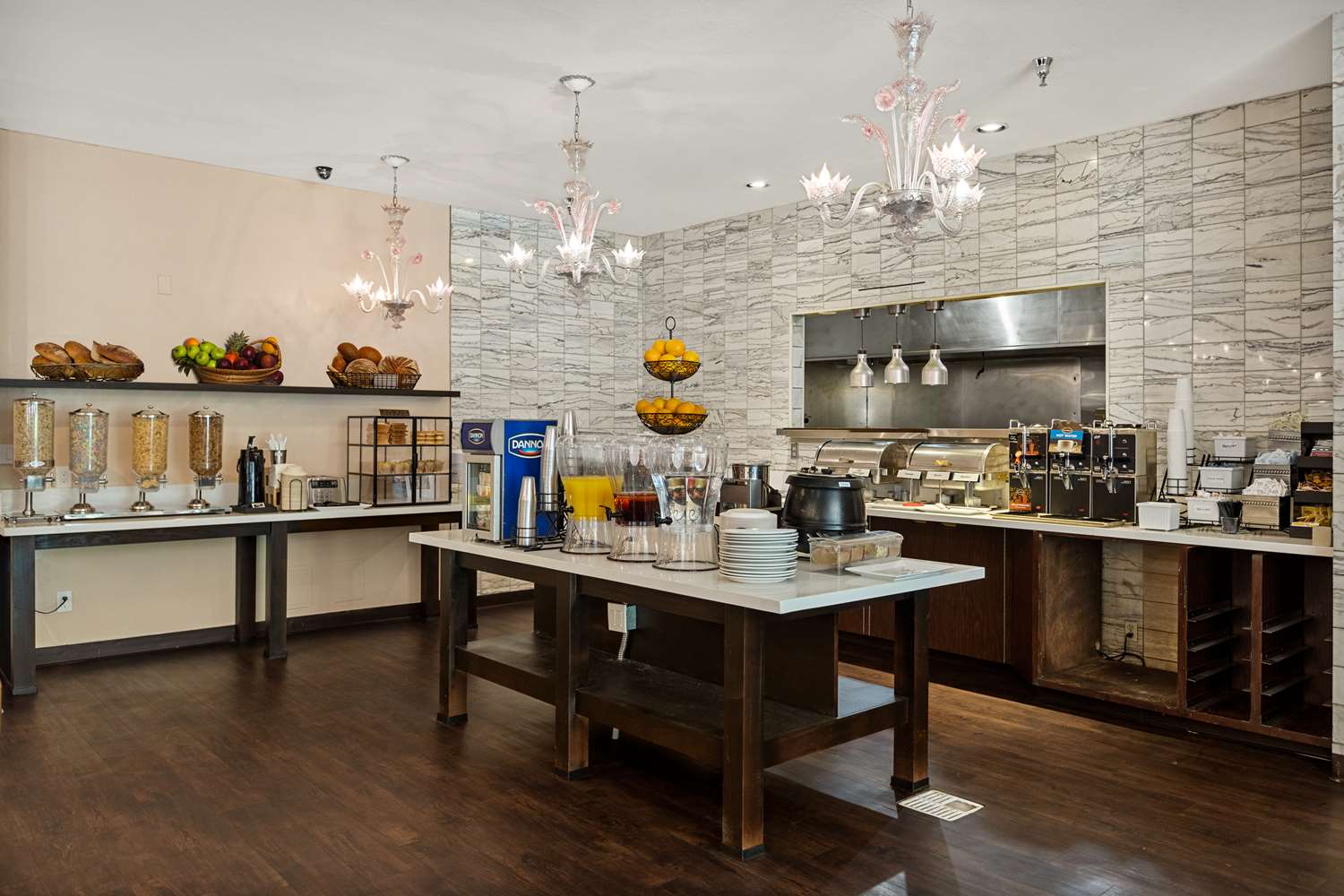 Chateau Big Bear Boutique Hotel, BW Signature Collection 40/55