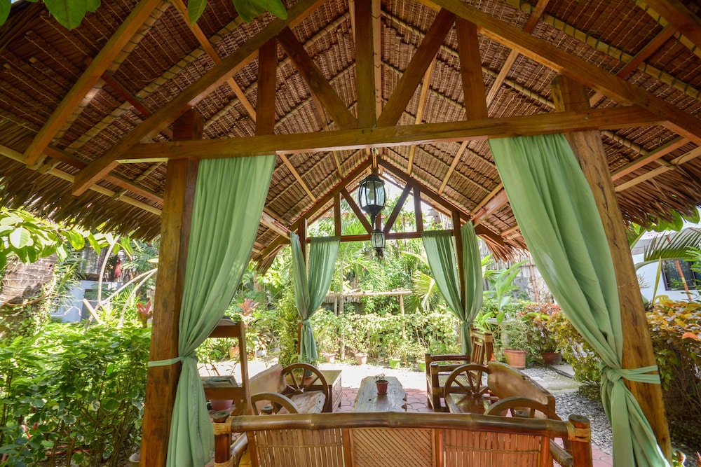 Secret Garden Resort Boracay 8/66