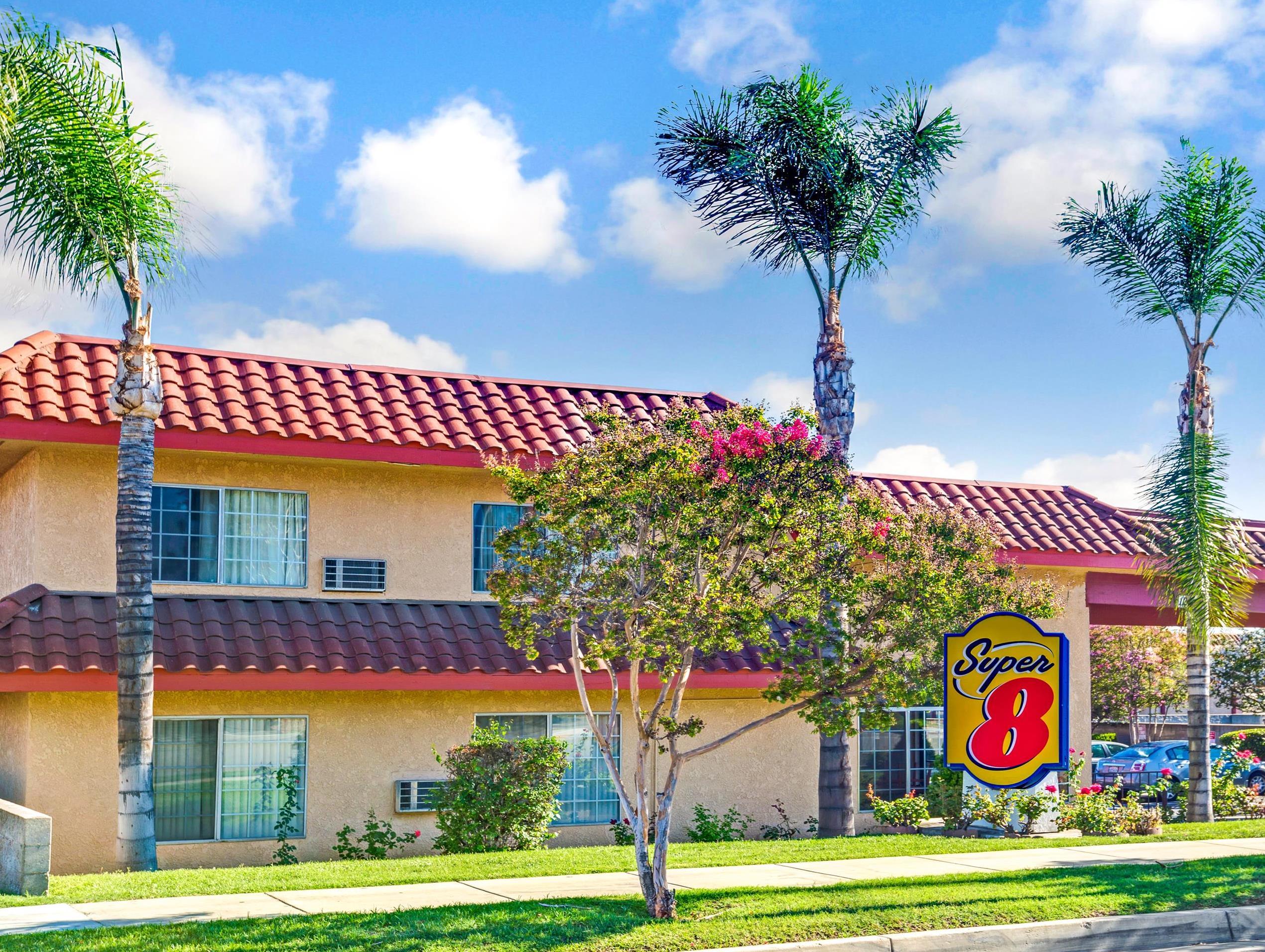 Super 8 by Wyndham Upland Ontario CA 1/17