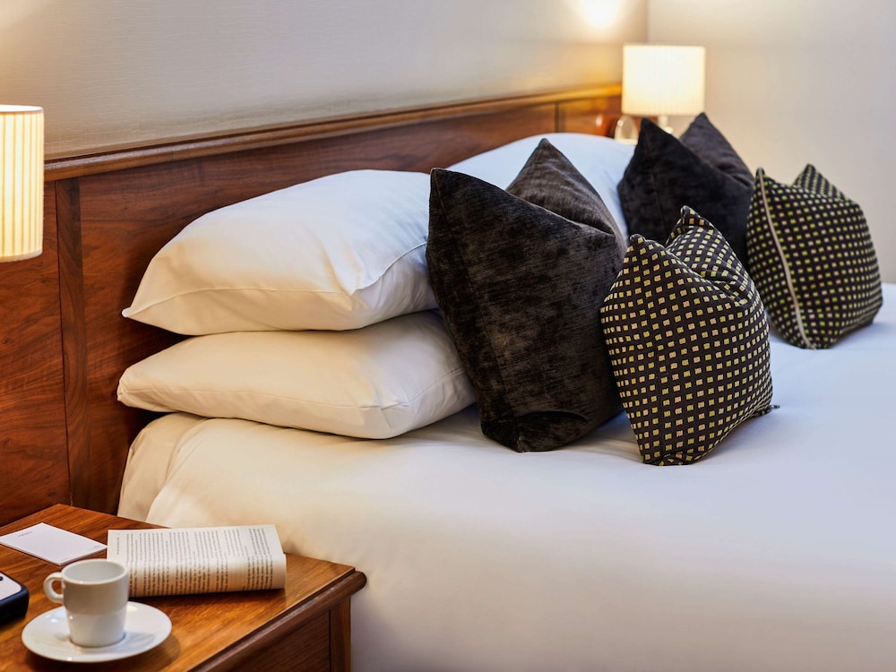 Mercure Barnsley Tankersley Manor Hotel 29/74