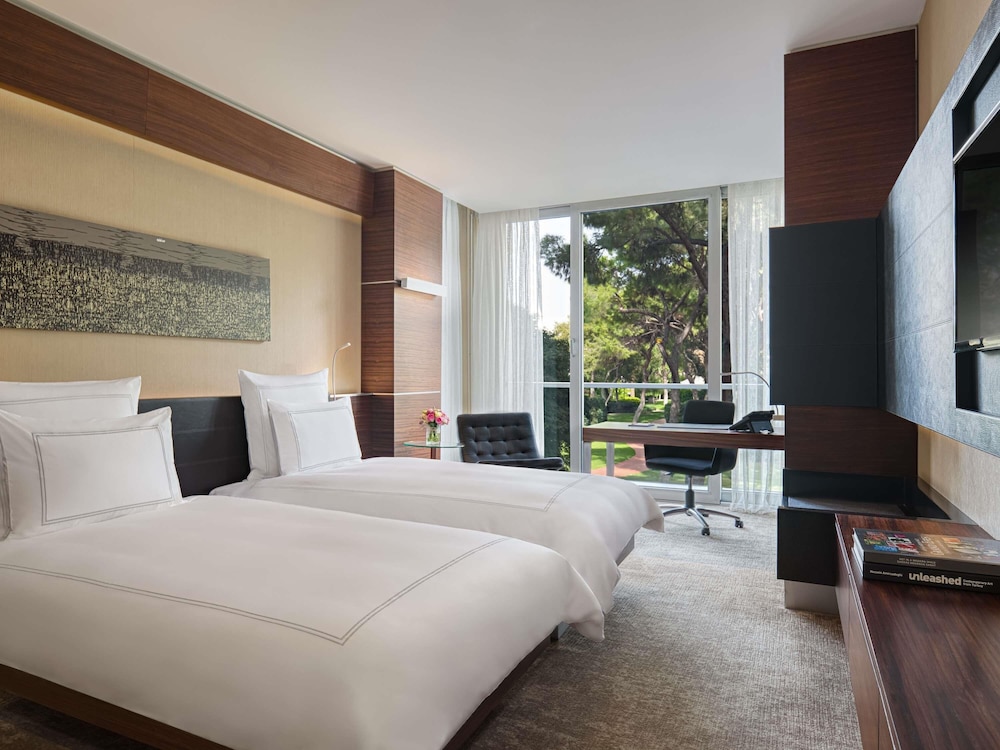CLASSIC, TWIN BEDS, GARDEN VIEW