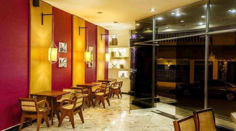HOTEL CIUDAD BONITA 36/55