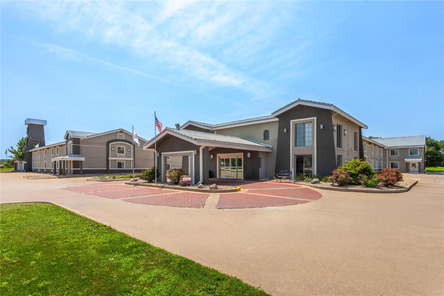 La Quinta Inn Champaign 4/28