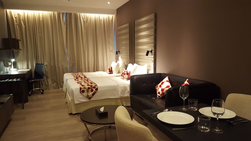 Ramada Suites by Wyndham Kuala Lumpur City Centre 24/64