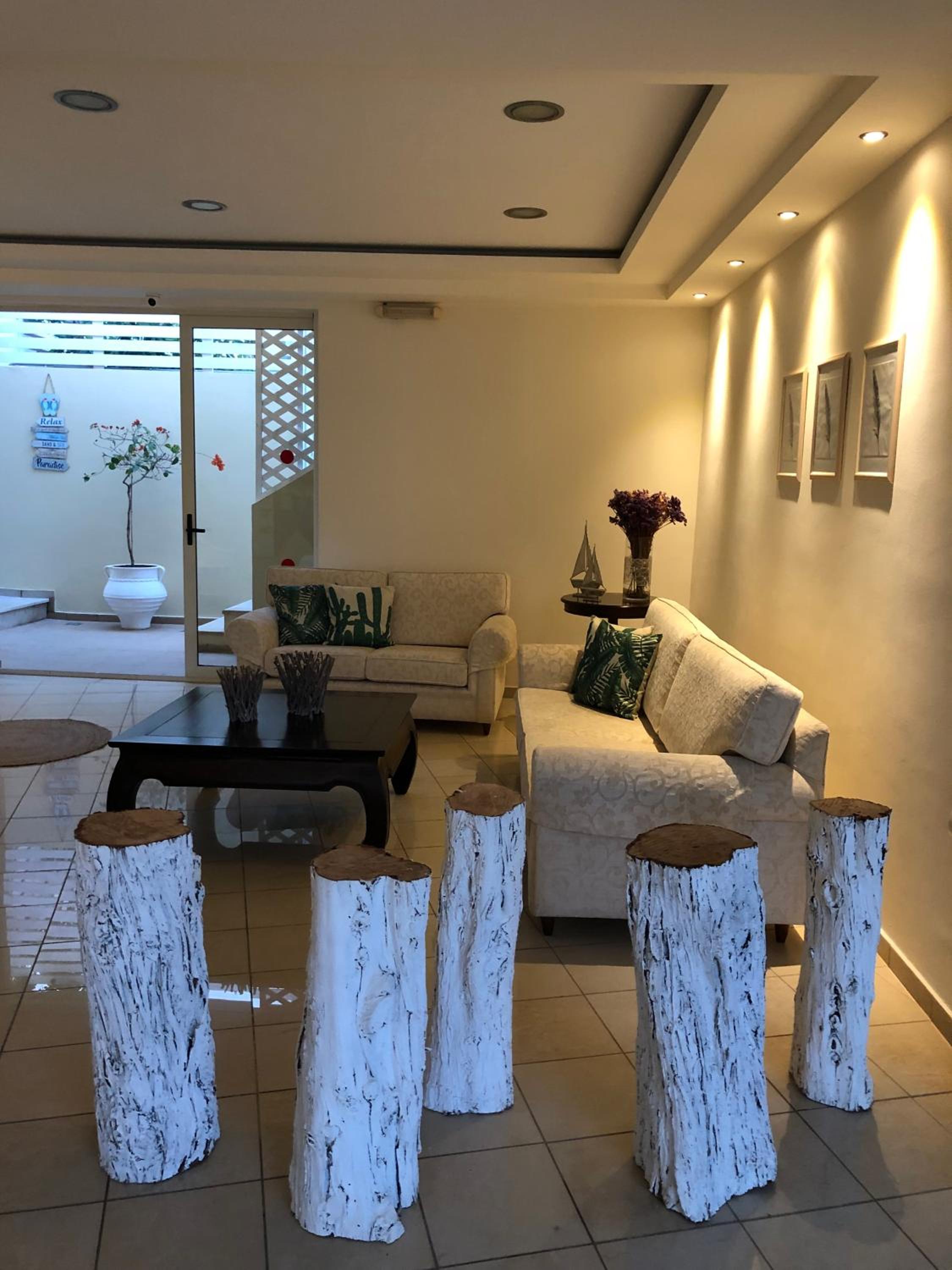 Danaides Hotel 31/47