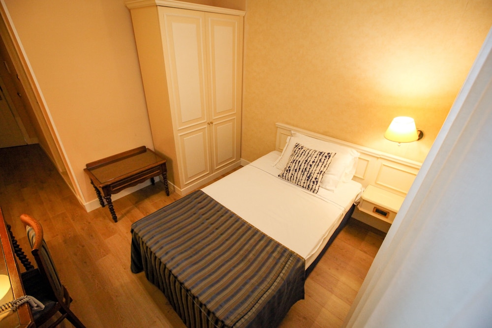 Hotel I Gigli 18/50