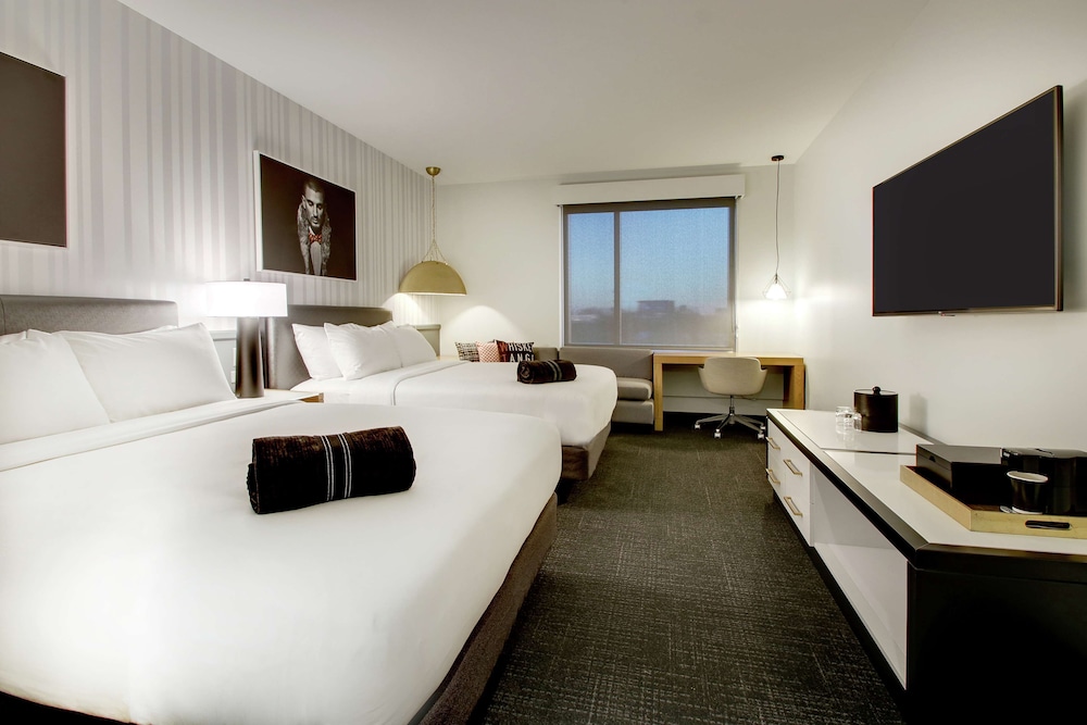 The Rose Hotel Chicago O Hare Tapestry Collection By Hilton 26/74