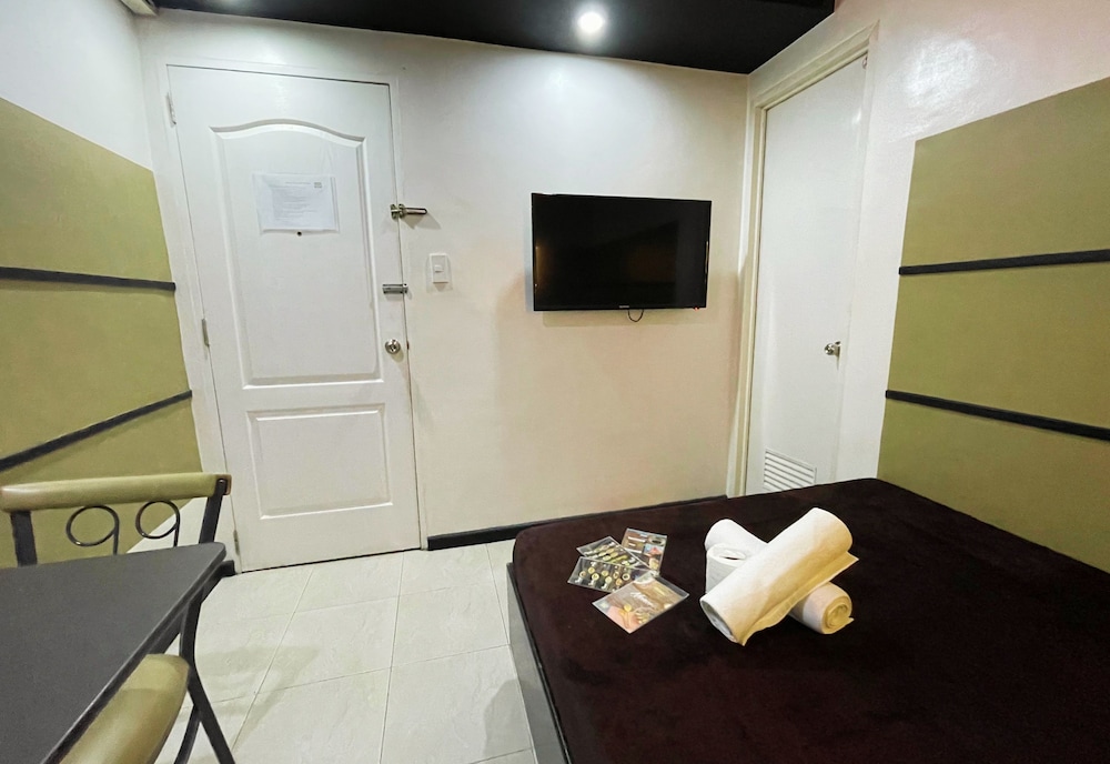 Hotel 99 32/50