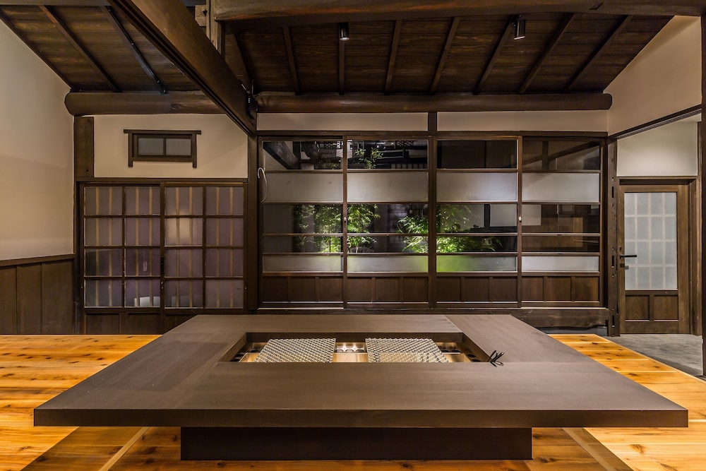 NIHON IRO [VR] 24/50