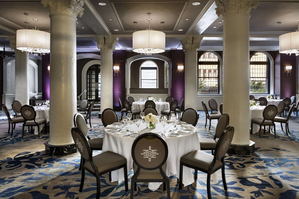 Fairmont Empress Hotel 57/75