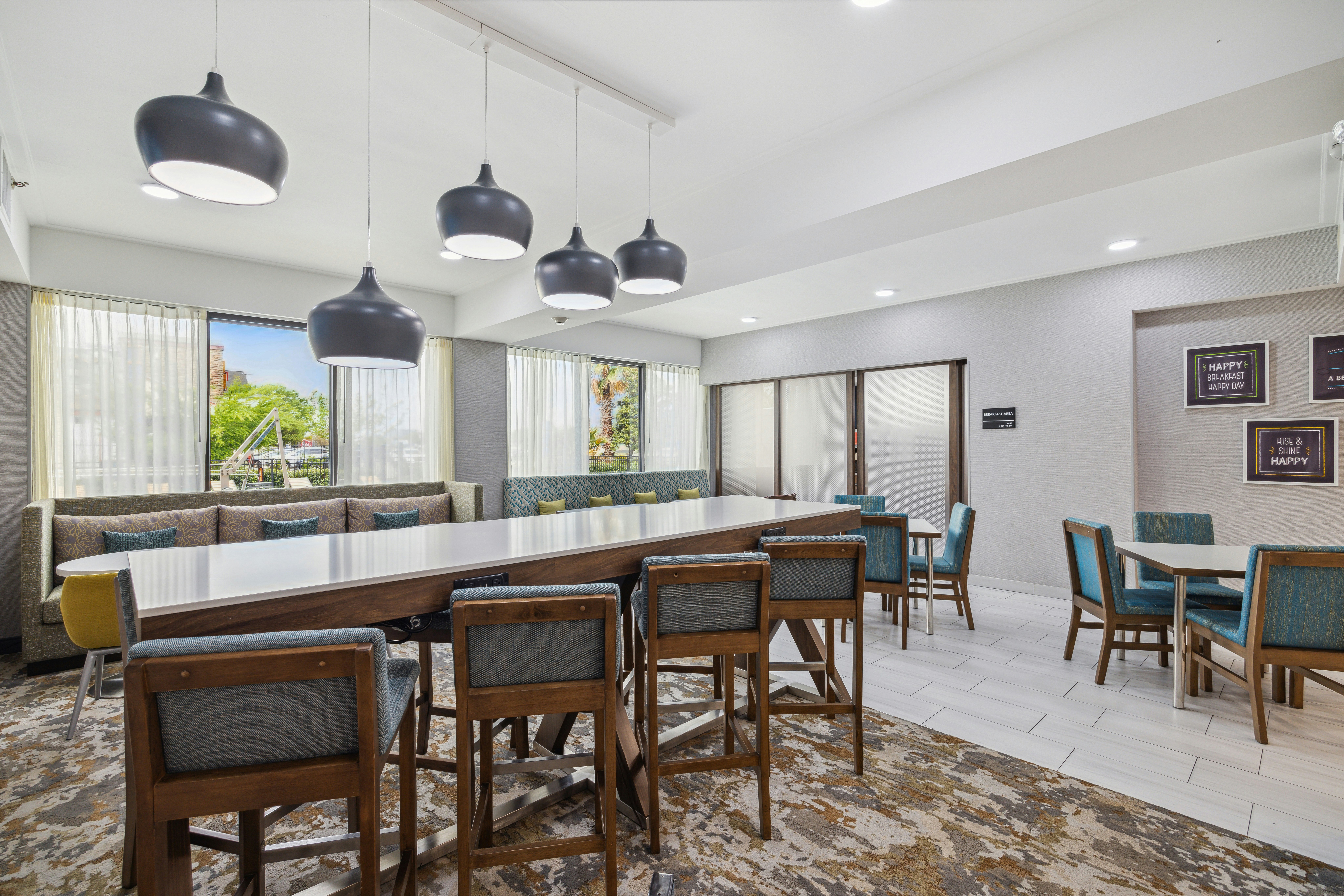 Hampton Inn Houston-Brookhollow 48/59
