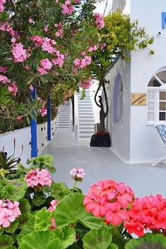 Melina Hotel 33/43