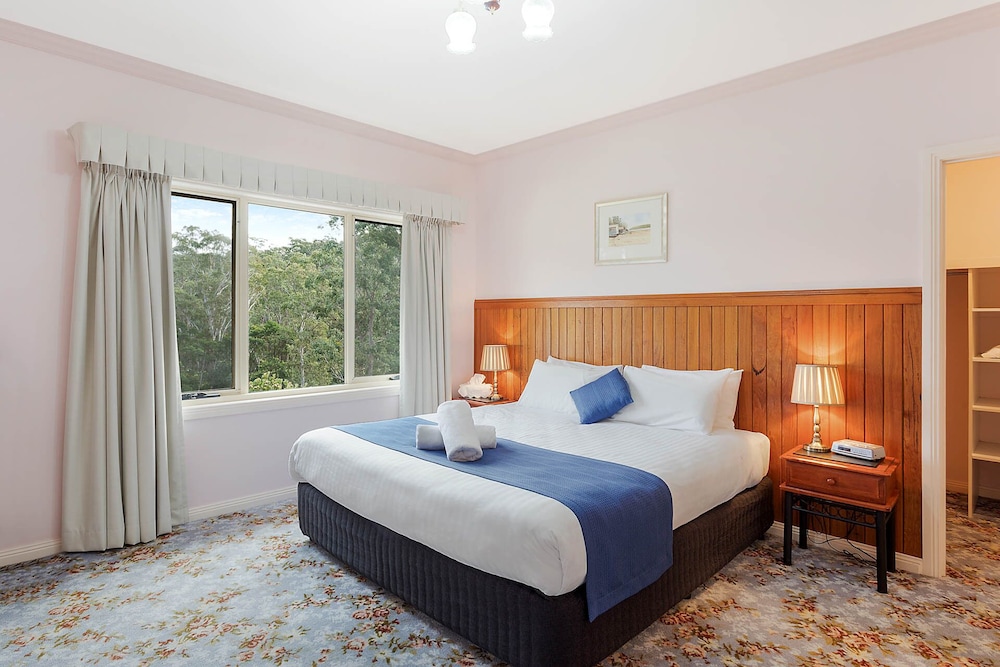 2 Bedrooms, Family, Cottage, Lake View, 2 Bathrooms