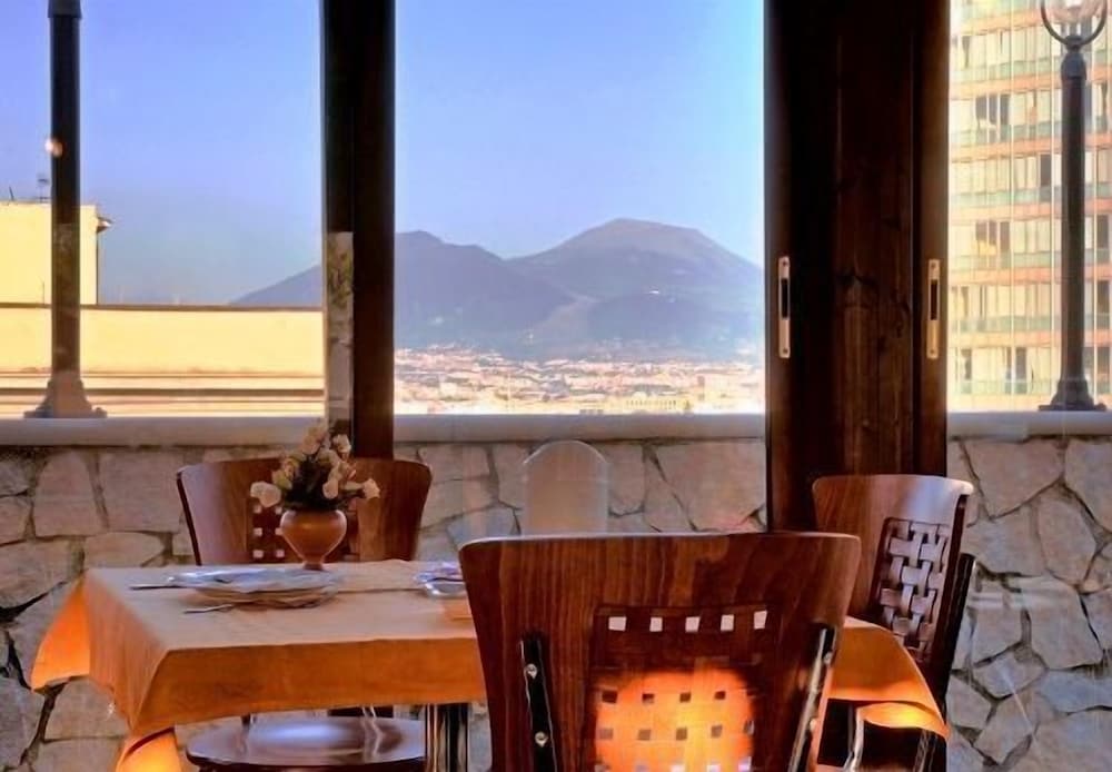Hotel Eden Napoli 26/28