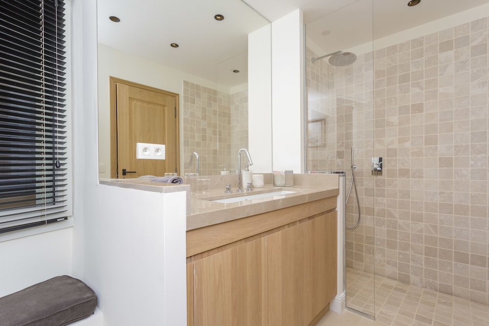 Mougins Luxury Retreats 2/50