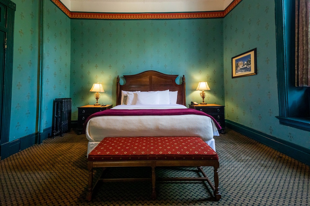 The Crescent Hotel And Spa 16/69