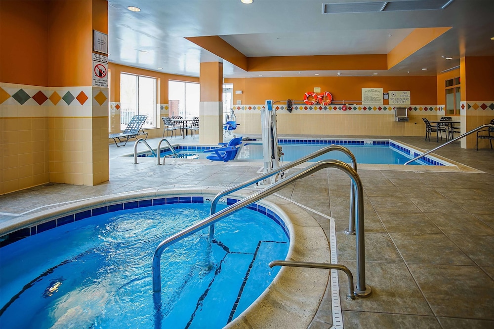 swimming pool spa
