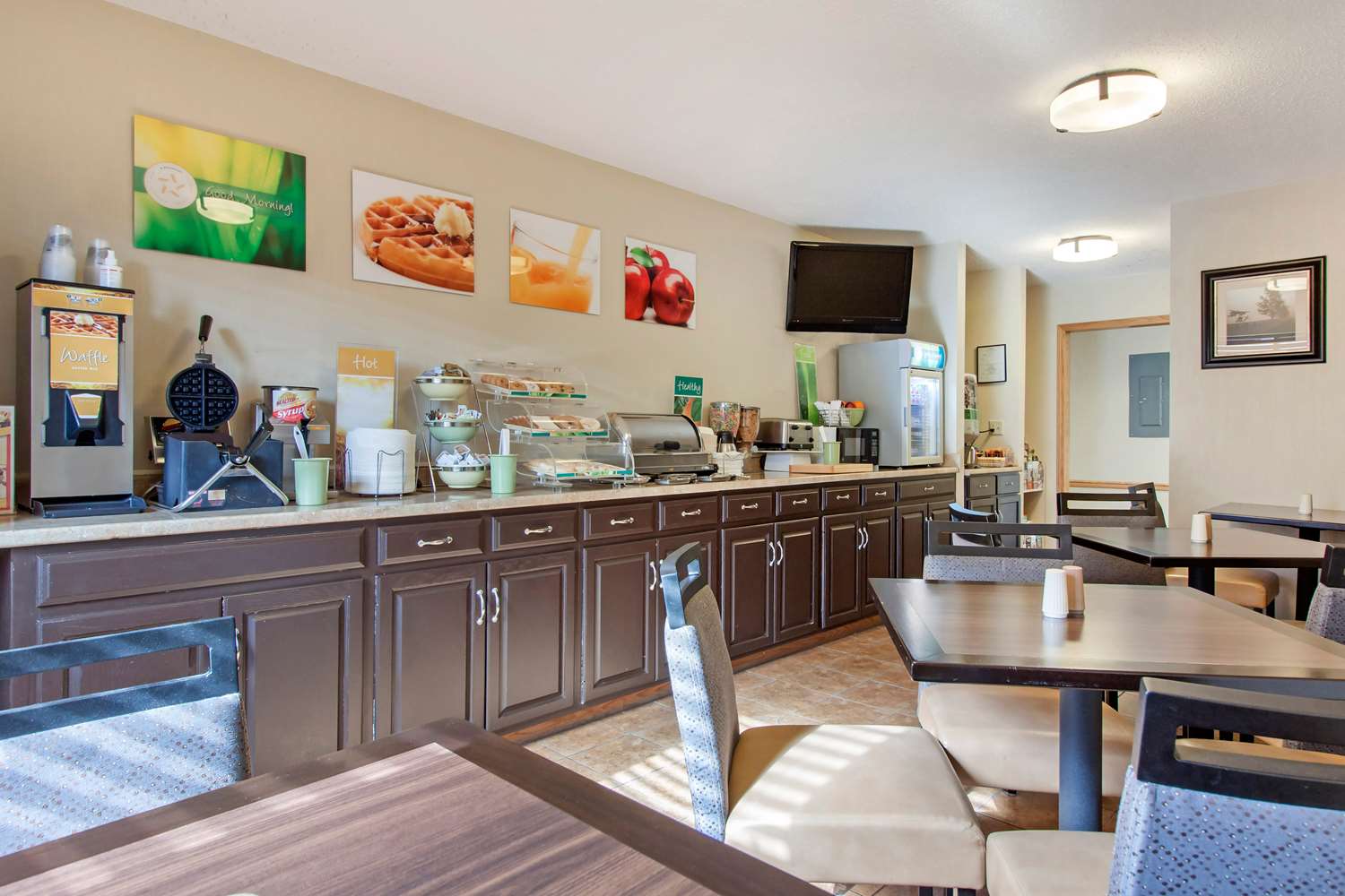 Quality Inn Hays I-70 6/8