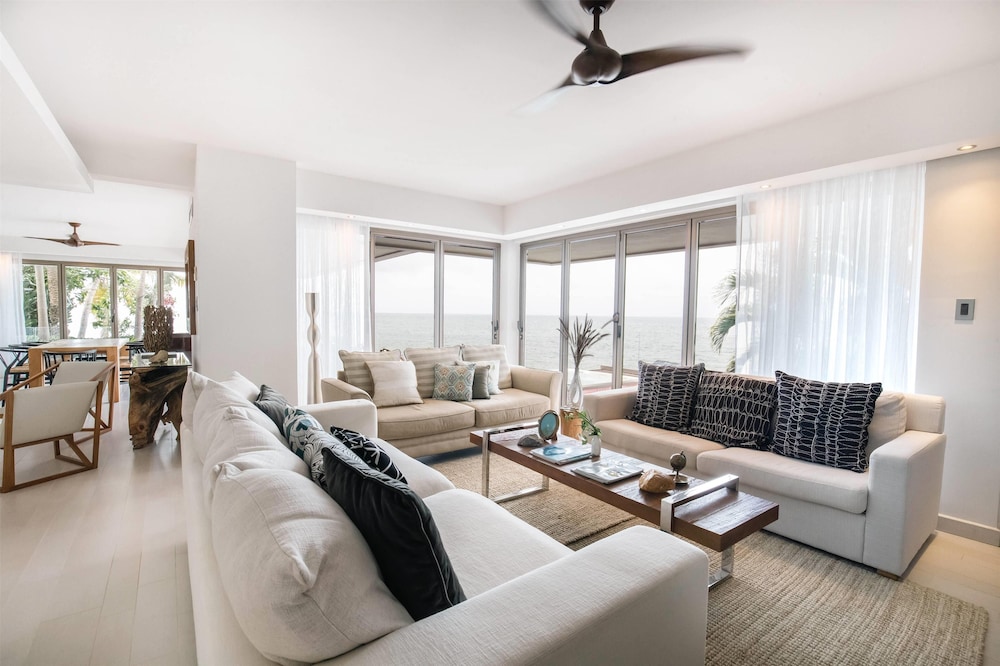 Hodges Bay Resort & Spa, an HQ Luxury Resort & Residences 47/67