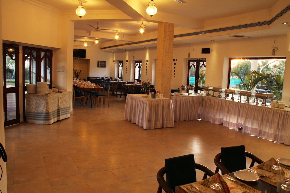 Hotel Chitvan 43/50