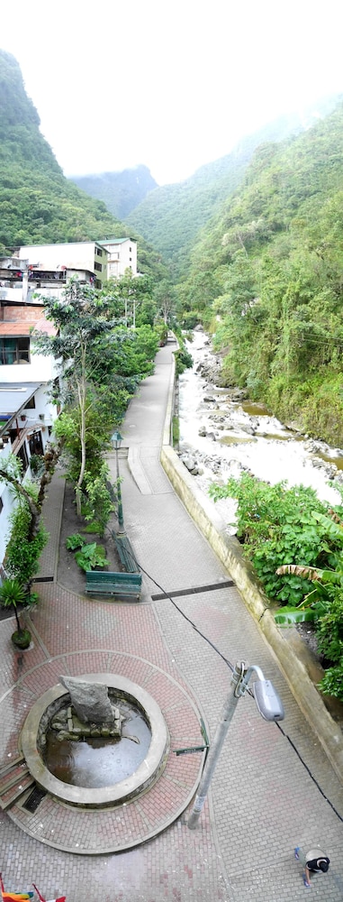 Hotel Wiracocha Inn 28/29