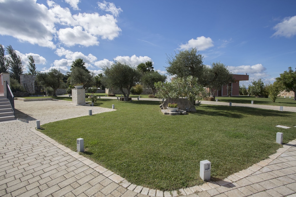 Hotel Relais Antica Masseria 65/72