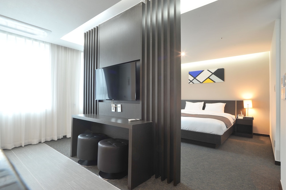 Yongin Central Co'op Hotel 22/44