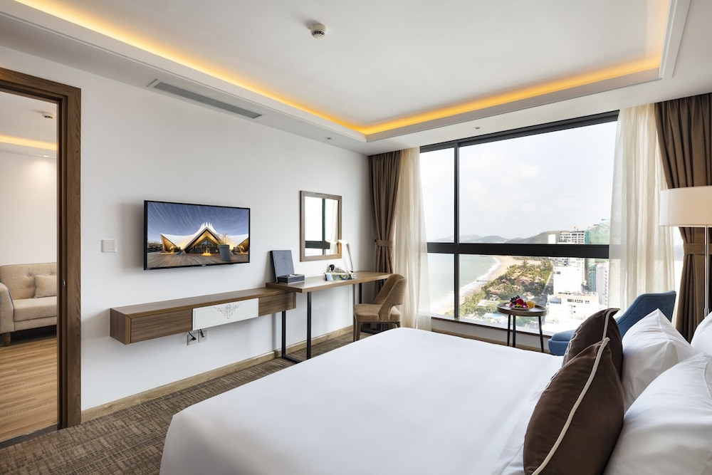 Comodo Nha Trang Hotel 15/50